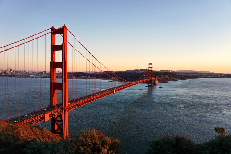 2.Golden Gate Bridge Walking Tour