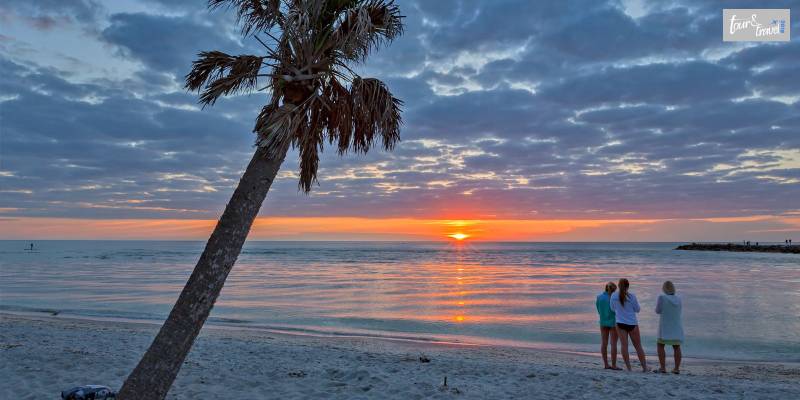 Spend An Evening In Blind Pass Beach