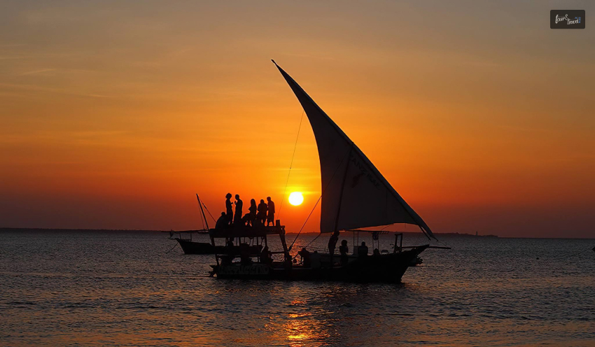 Sunset Dhow Show