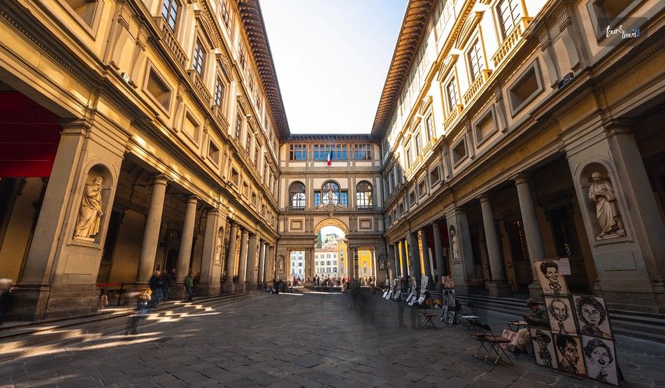 Gallerie Degli Uffizi In Florence