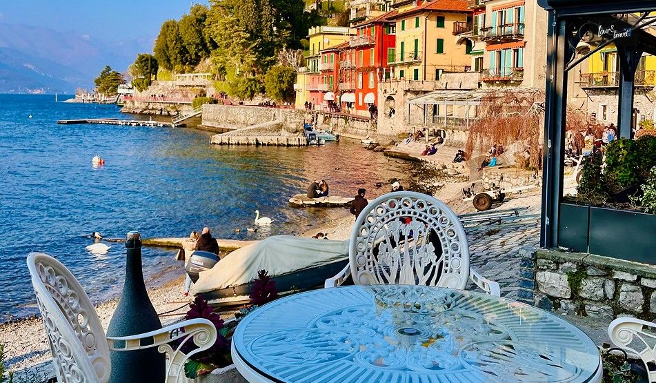 Dining On Lake Como