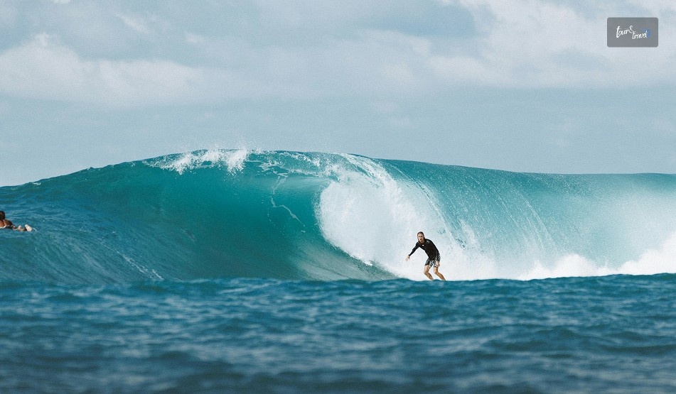 What Are The Things To Do At Uluwatu Beach