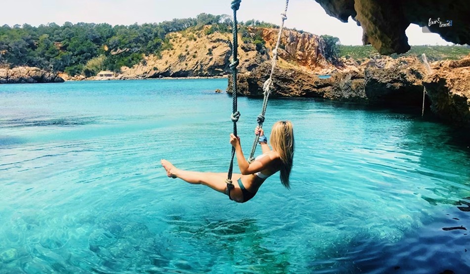 Why Do Celebrities Go To Ibiza