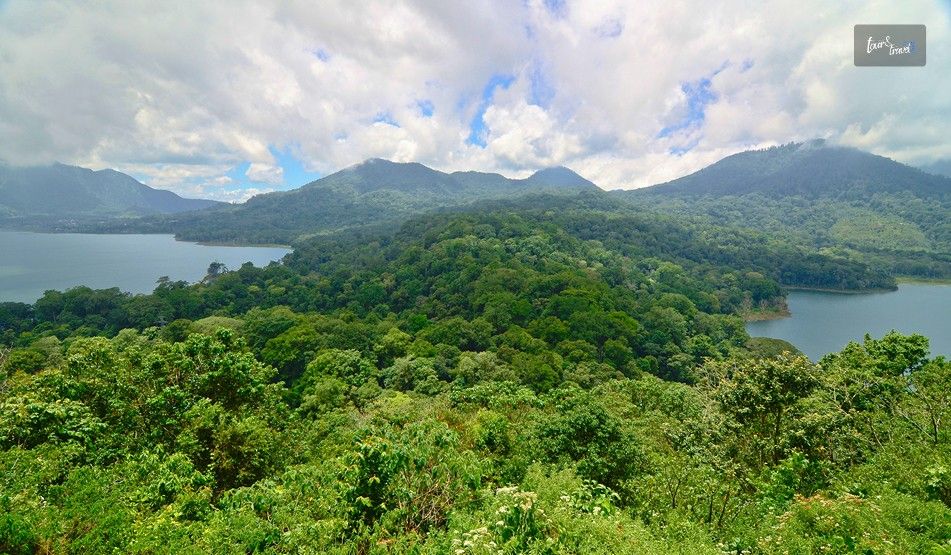 Visiting The Twin Lake At Munduk Bali