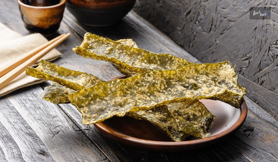 Fried Seaweed Khai Paen