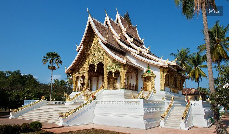Wat Ho Pha Banginside Royal Palace