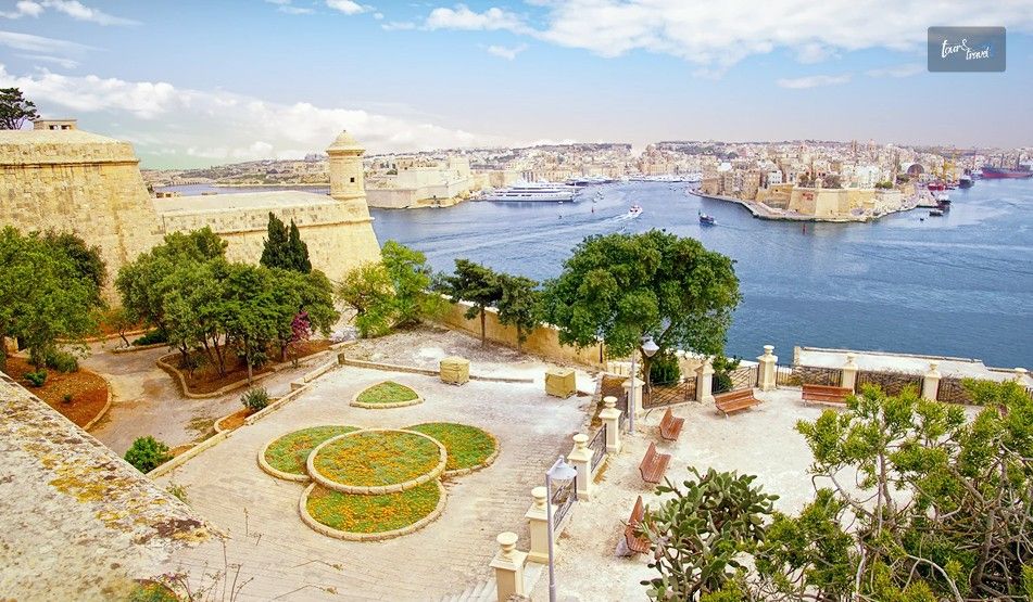 Visiting The Upper Barrakka Garden