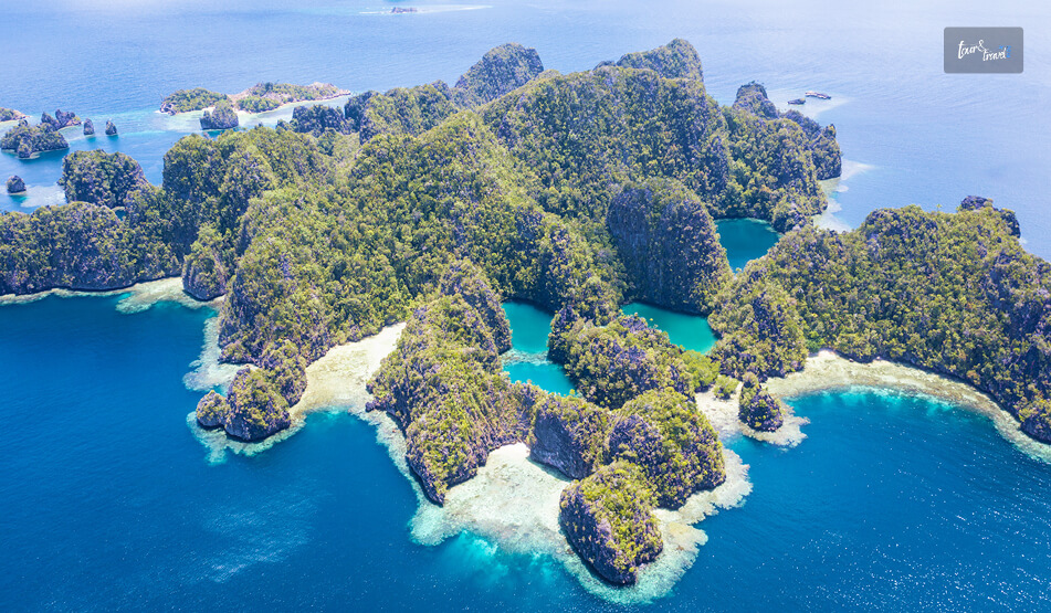 What Are The Best Liveaboard Diving Trips In Raja Ampat