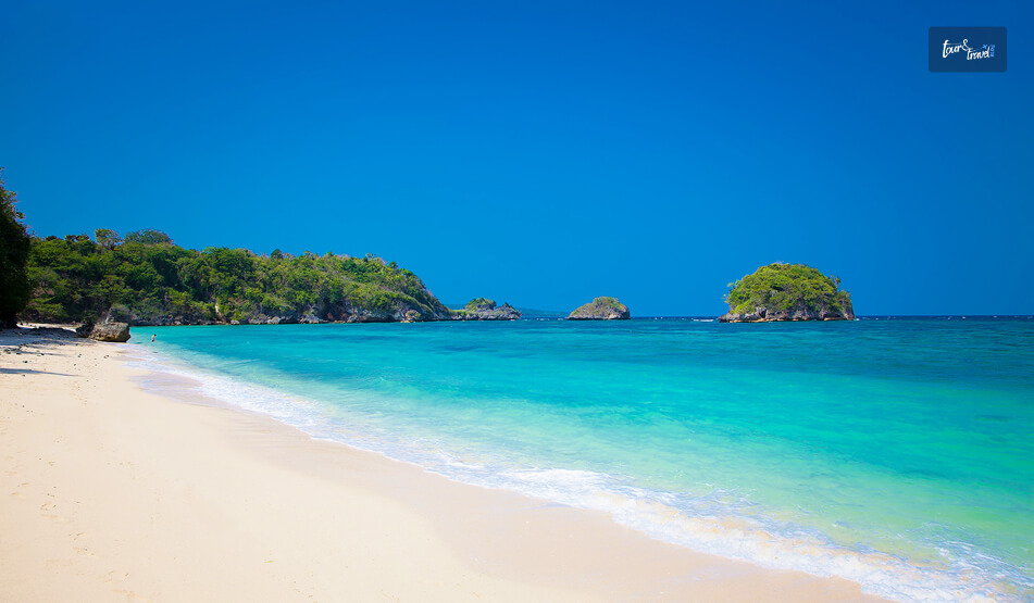 Enjoying The Relaxed Vibe At Bulabog Beach