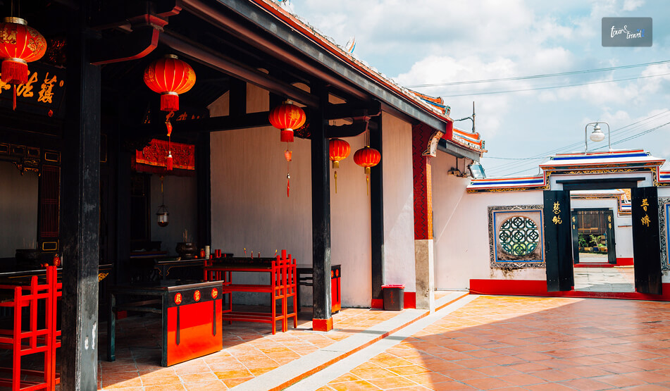 Visiting The Cheng Hoon Teng Temple