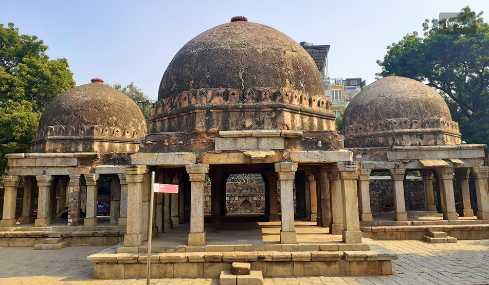 Exploring The Ancient Hauz Khas Complex