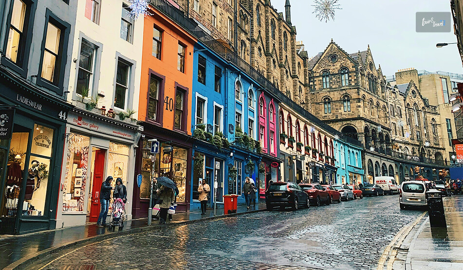 Exploring The Harry Potter Shops On Victoria Street