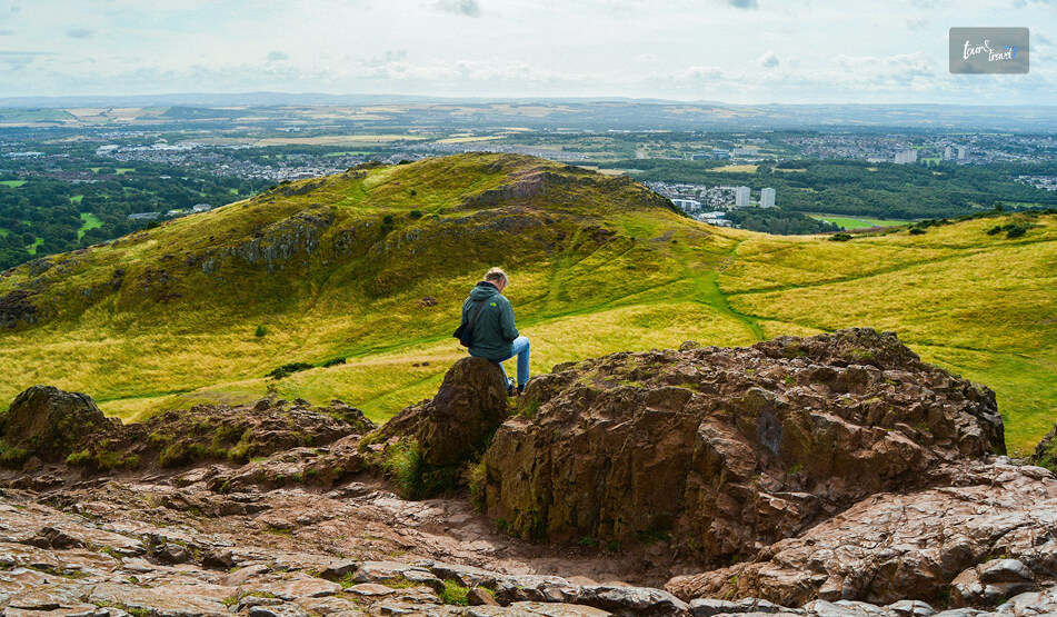 Hiking To The Top Of Arthur’s Seat