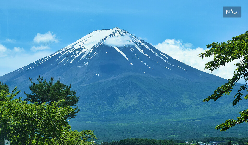 Taking A Tour Of Mount Fuji
