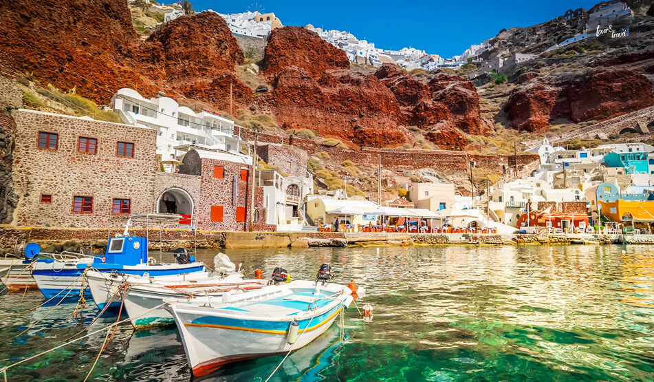 Visiting The Amoudi Bay