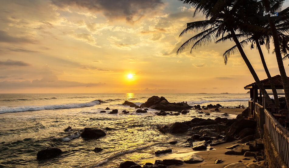 Where To Stay If You Want To Surf At Dalawella Beach