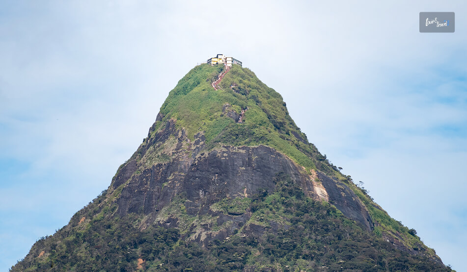 Adam&rsquo;s Peak (Sri Pada)