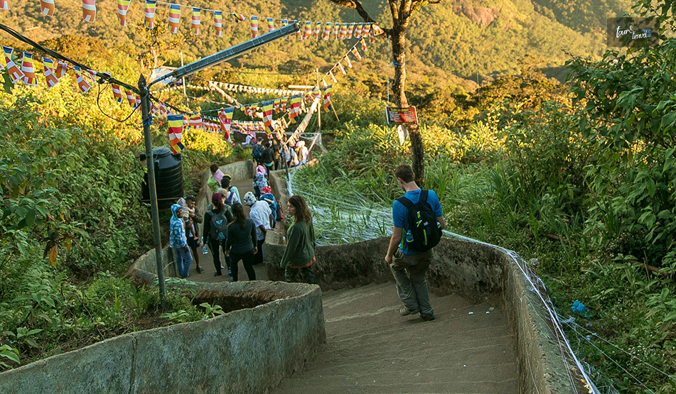 Adam’s Peak (Sri Pada): Climbing Sri Lanka’s Sacred Mountain