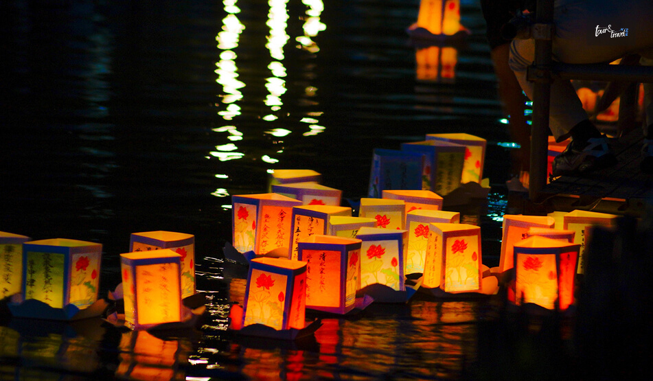 Honolulu Lantern Floating Festival USA