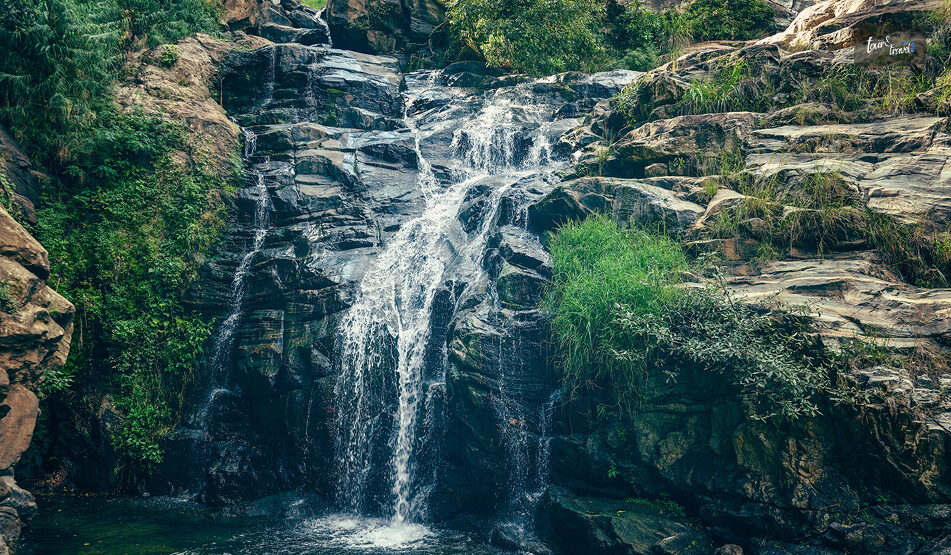 Practical Travel Tips For Visiting Ravana Falls