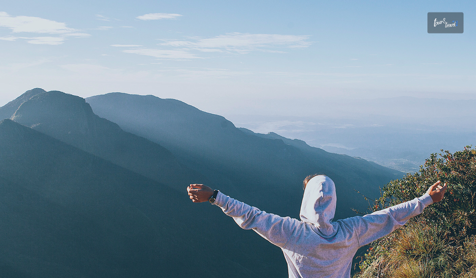 Horton Plains National Park: Why Is Walking To The Edge of Sri Lanka Worth The 3 AM Alarm?
